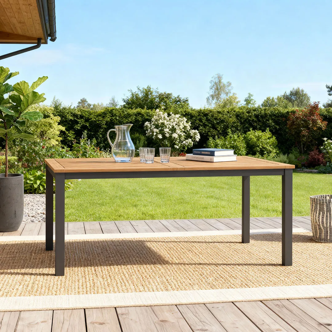 Tisch "NATUREA" aus anthrazitfarbenem Aluminium und hellem Eukalyptusholz - 150 cm