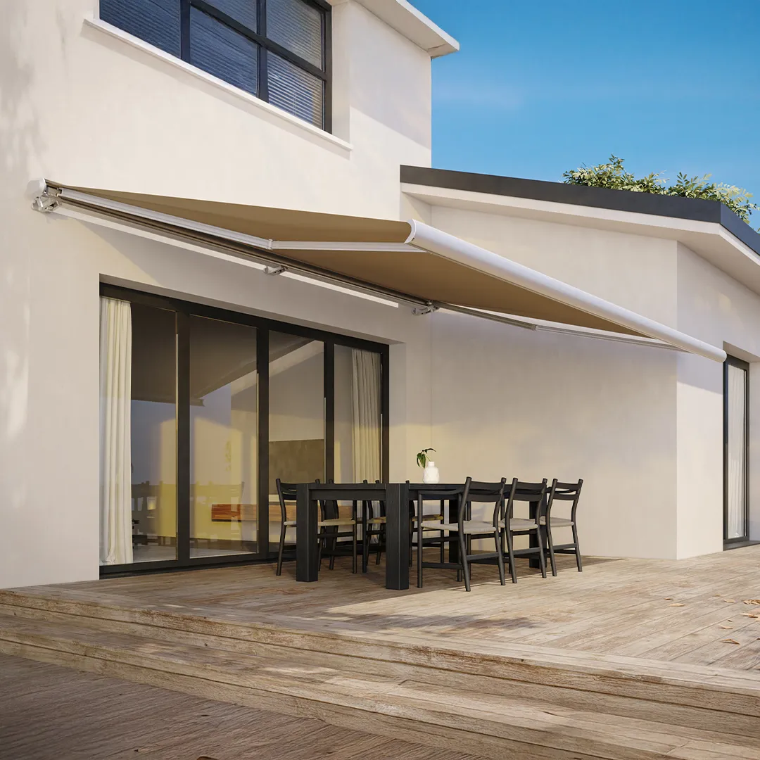 Store banne GUIREC Motorisé Coffre Intégral 5x3,5m Coloris Sable