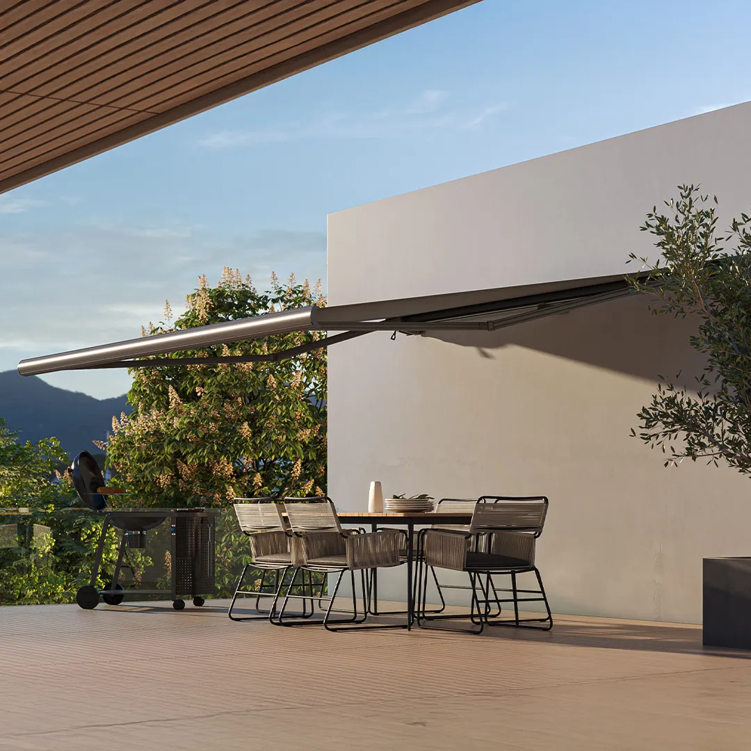 Store banne ST QUAY MotorisÃ© Coffre IntÃ©grale 4x3,5m Coloris Gris