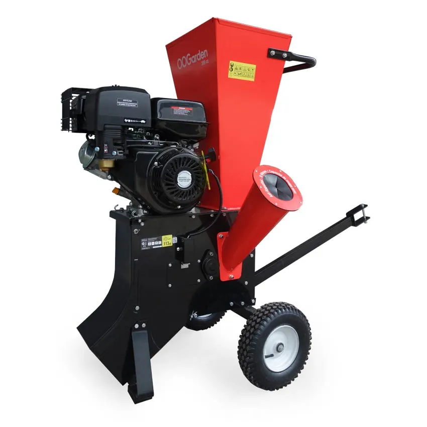 Broyeur de vÃ©gÃ©taux thermique tractable 13CV   Ã 89mm