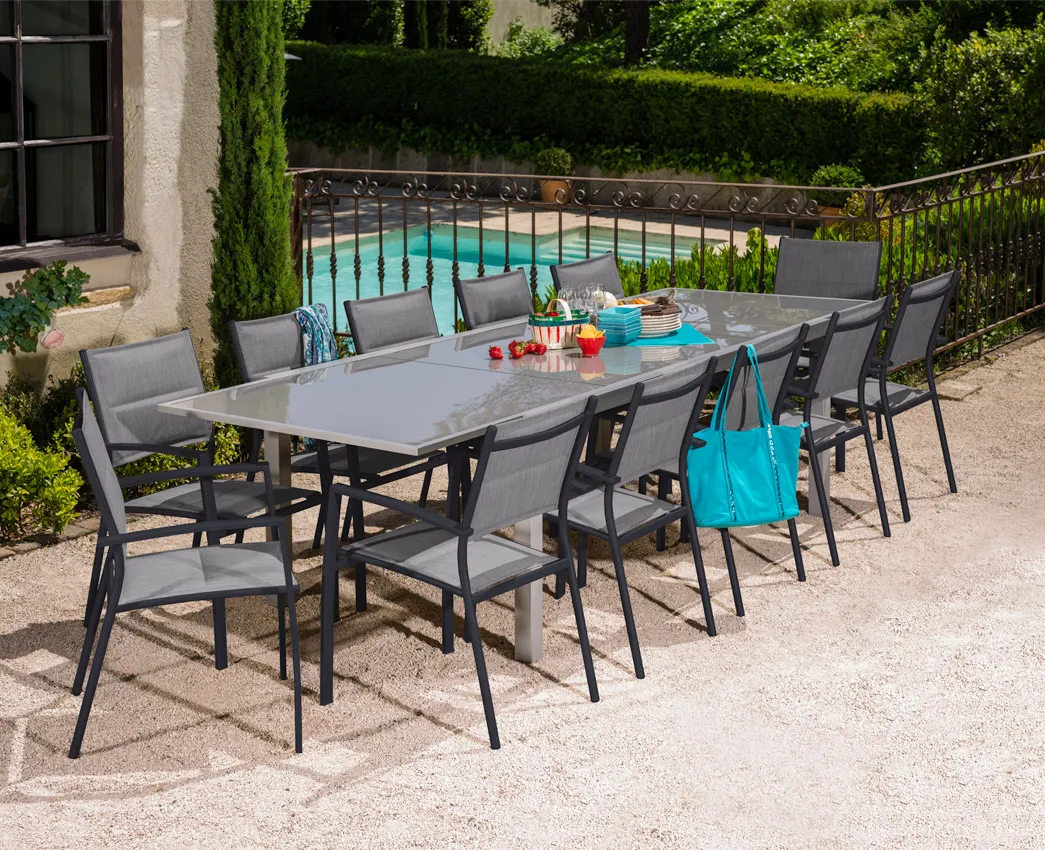 Salon de jardin: Table AJACCIO 2 3M et 12 fauteuils TUNIS gris