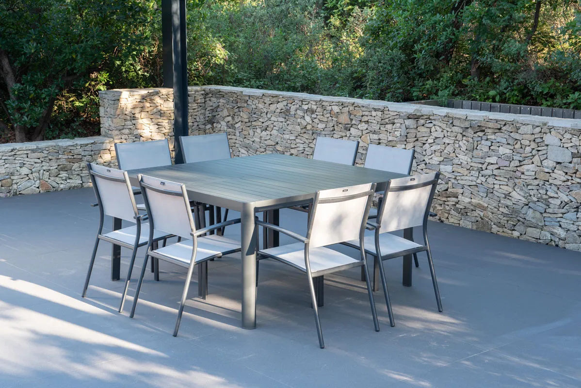 Table en aluminium extensible 95 150 cm GALICE et 8 fauteuils ANTIBES