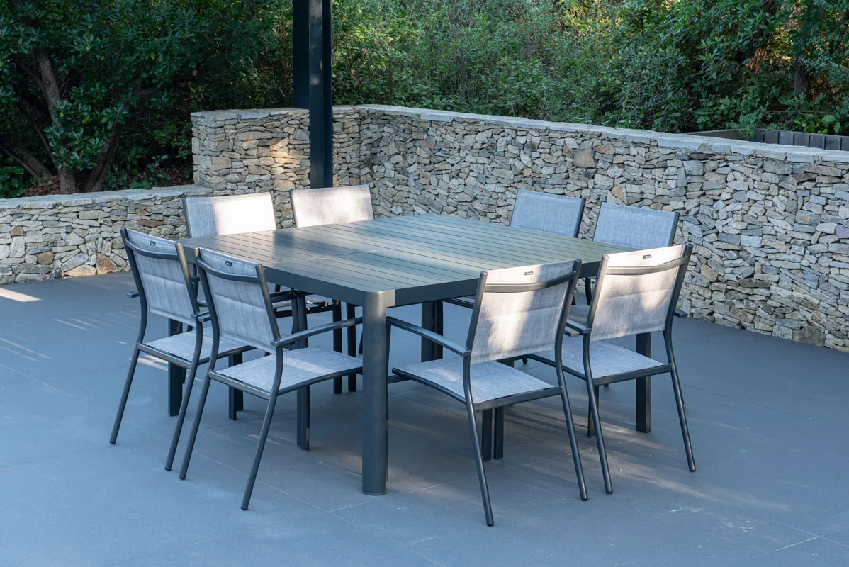 Table aluminium extensible 95 150 cm GALICE et 8 fauteuils TUNIS