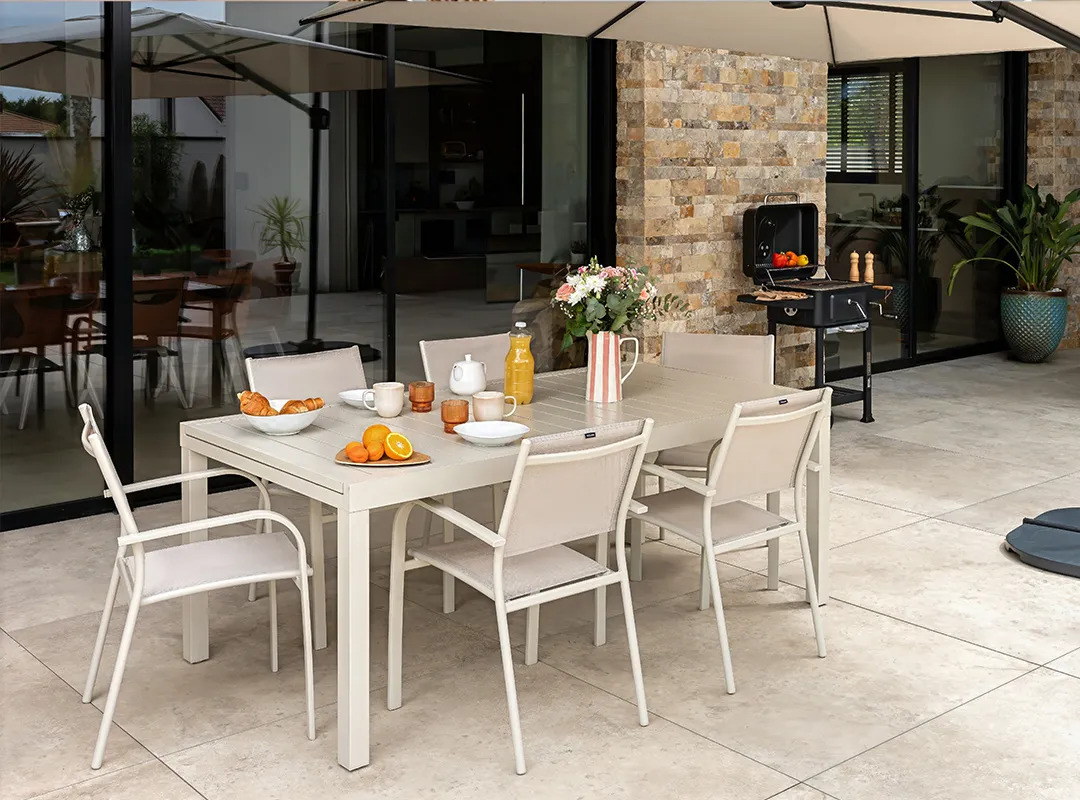 Salon de jardin: Table MALAGA 2 3m et 6 fauteuils BILBAO sable