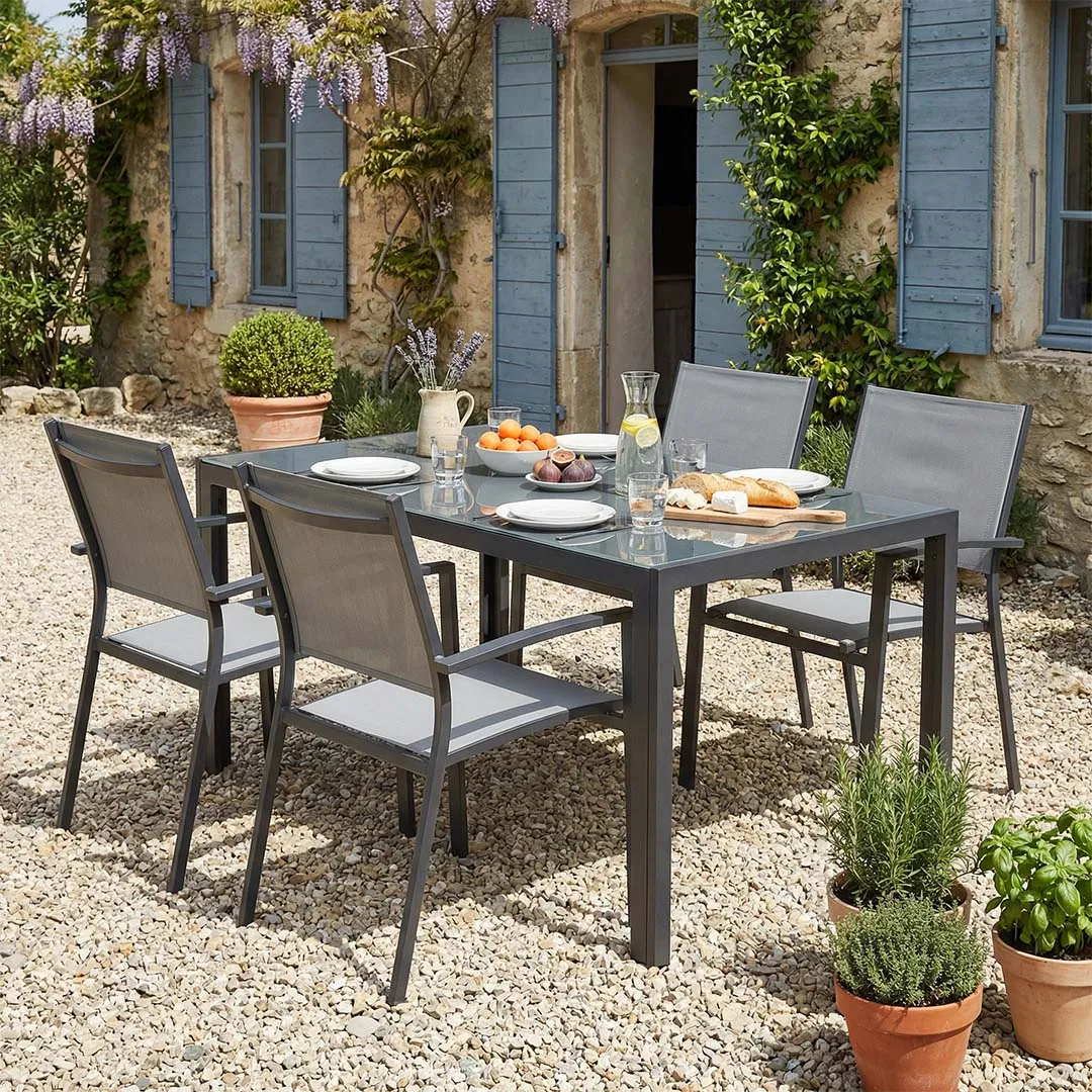 Gartenmöbel: Tisch PALERME 150 cm und 4 Sessel ANTIBES